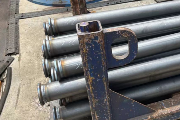 起重設備支撐桿